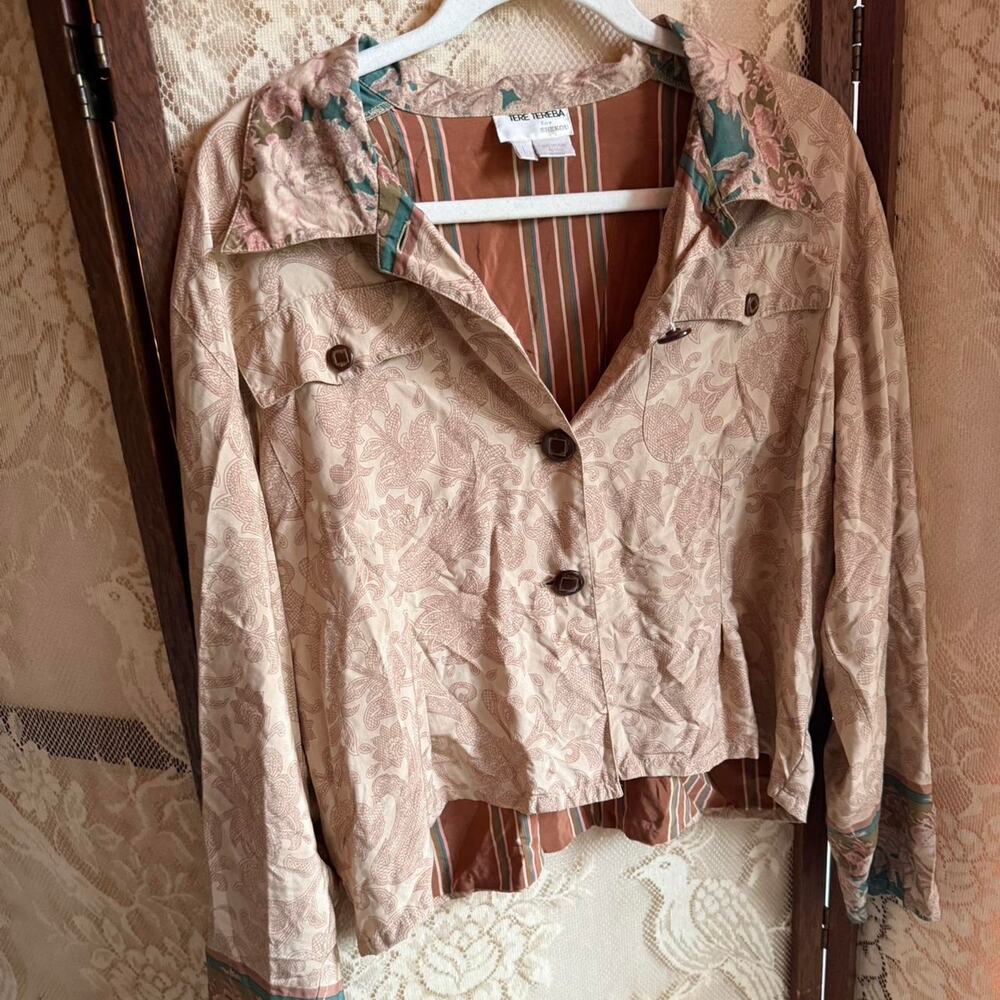 Vintage floral silk button up blouse